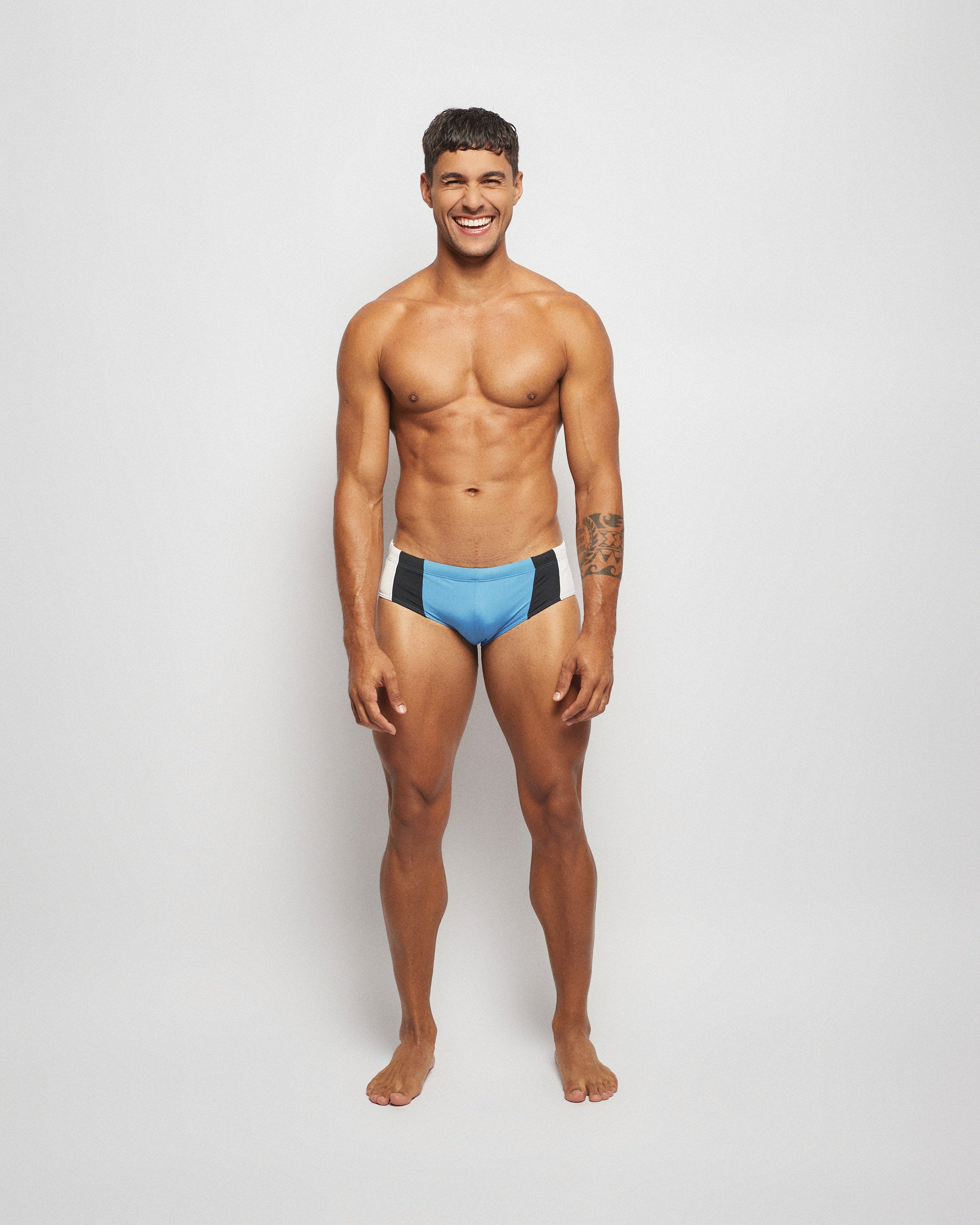 Swim Brief Slip Ouro Active