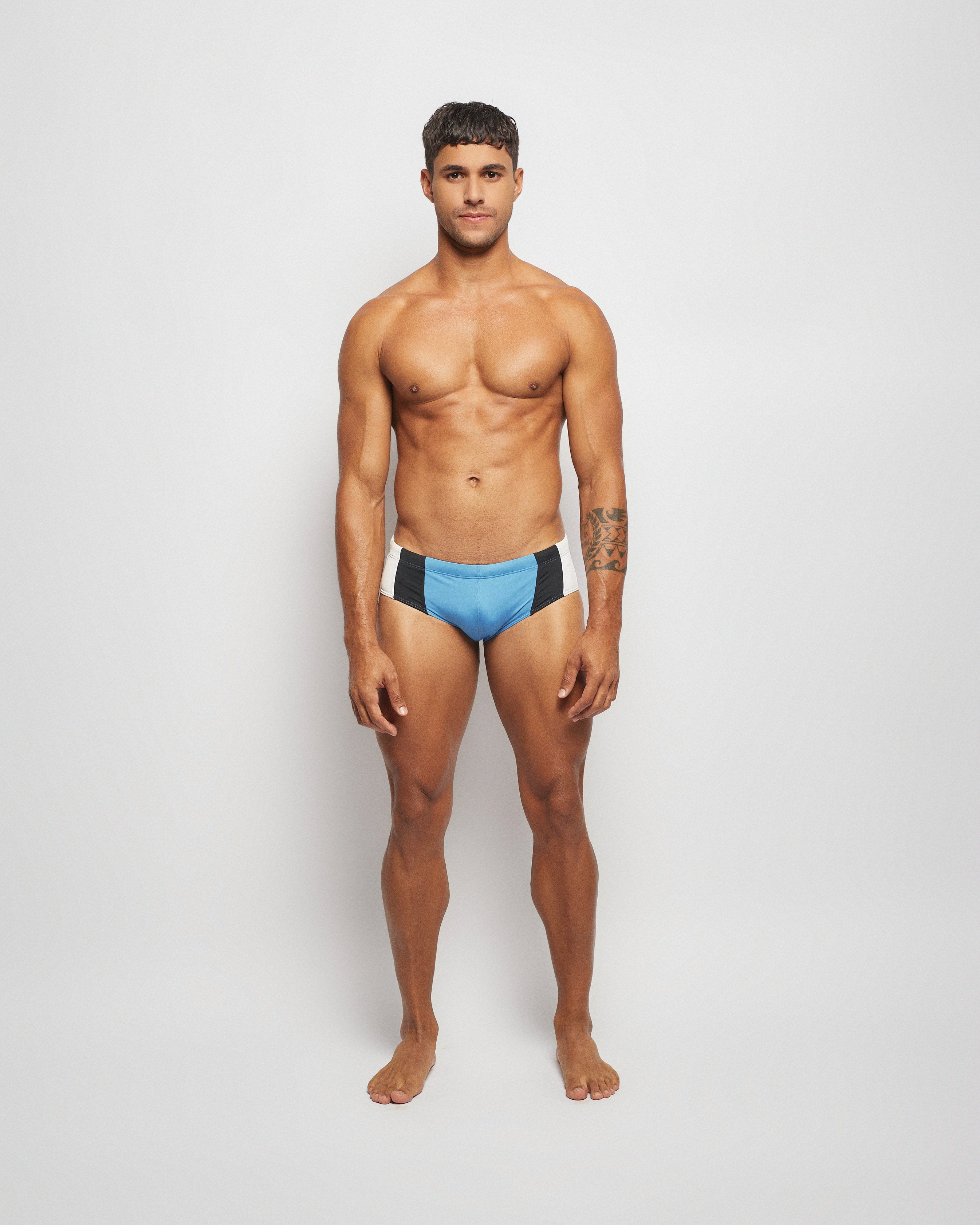 Swim Brief Slip Ouro Active
